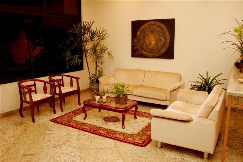 Rodes Palace Hotel Patrocinio Exterior photo