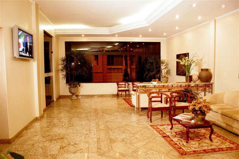 Rodes Palace Hotel Patrocinio Exterior photo
